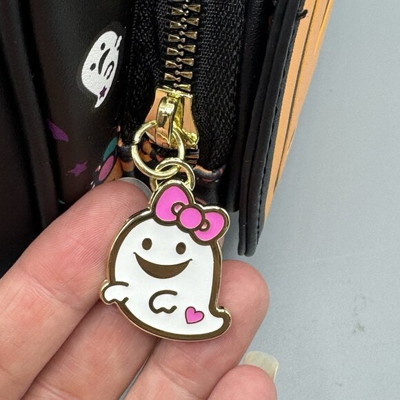 Her Universe Hello Kitty Zombie Pumpkin Glow-In-The-Dark Mini Backpack NEW - Picture 6 of 7